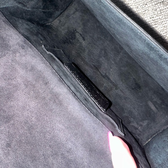 YSL Yves Saint Laurent Black Leather Embossed Exotic Shoulder Bag - Picture 10 of 10